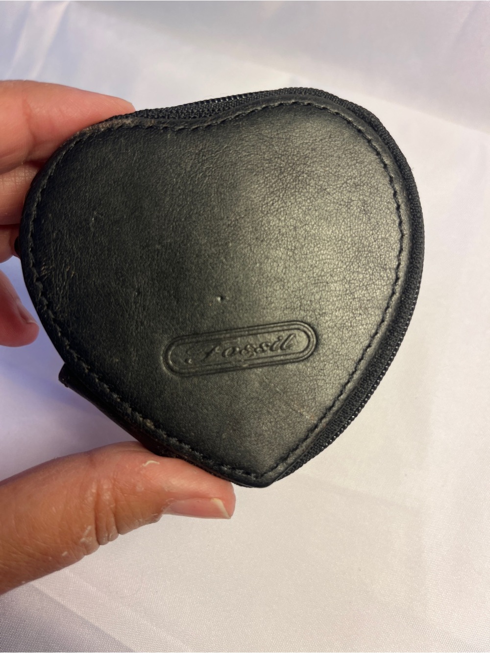 Fossil Vintage Black Genuine Leather Heart Shaped Coin Purse Zippered Pouch